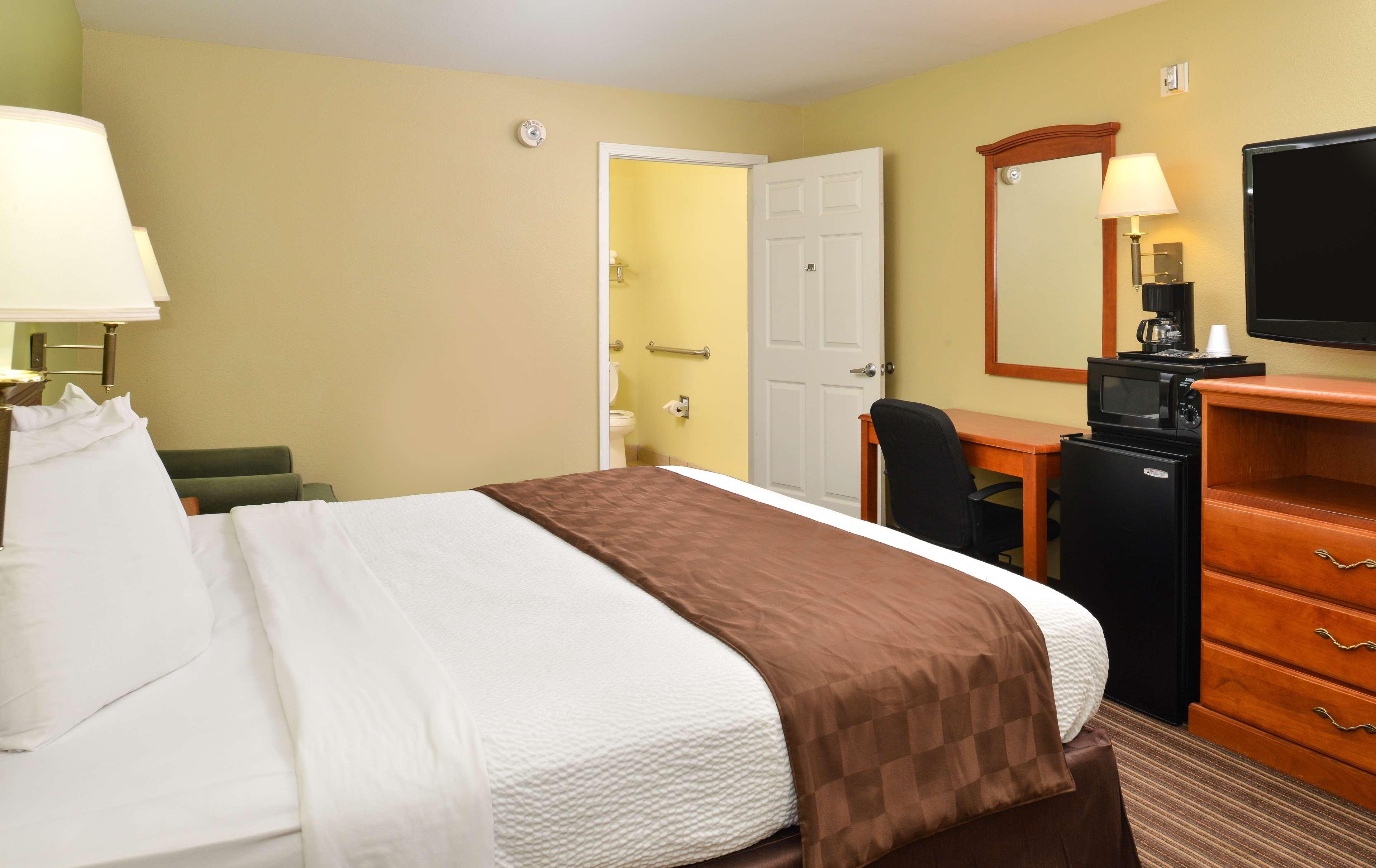 Americas Best Value Inn And Suites Little Rock Exteriör bild