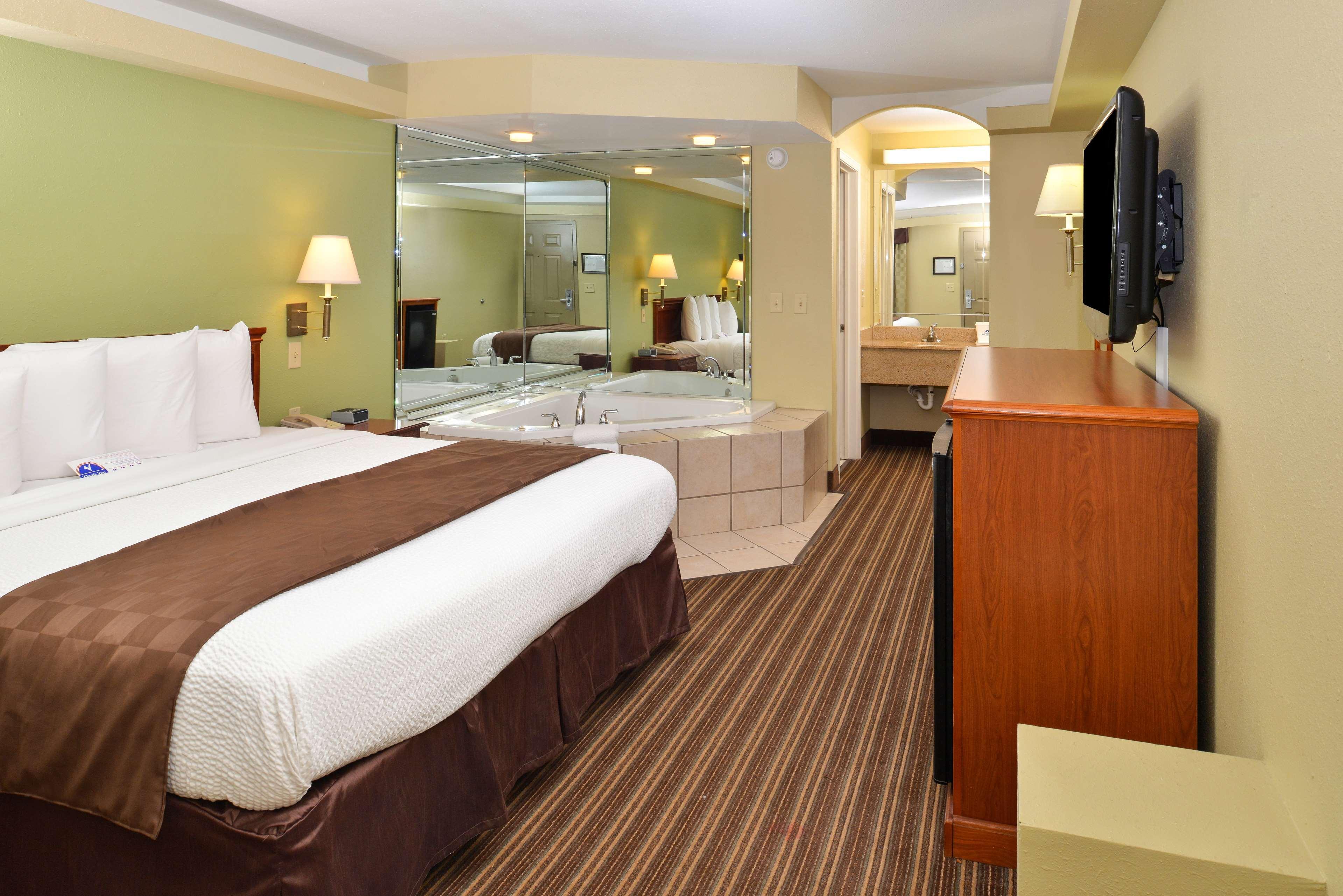Americas Best Value Inn And Suites Little Rock Exteriör bild