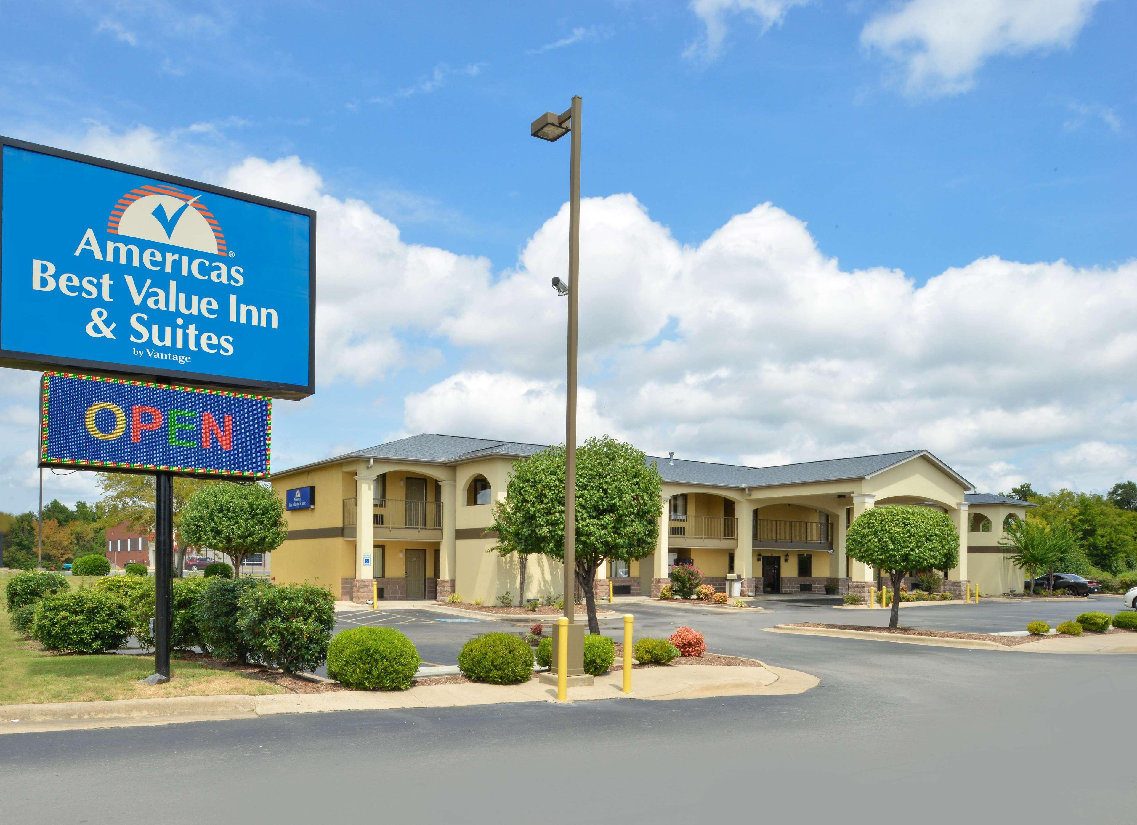 Americas Best Value Inn And Suites Little Rock Exteriör bild
